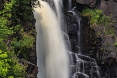 Pigeon-Falls-Closeup